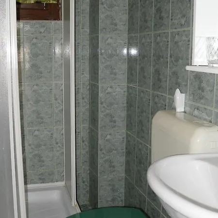 Apartamento 1 *
